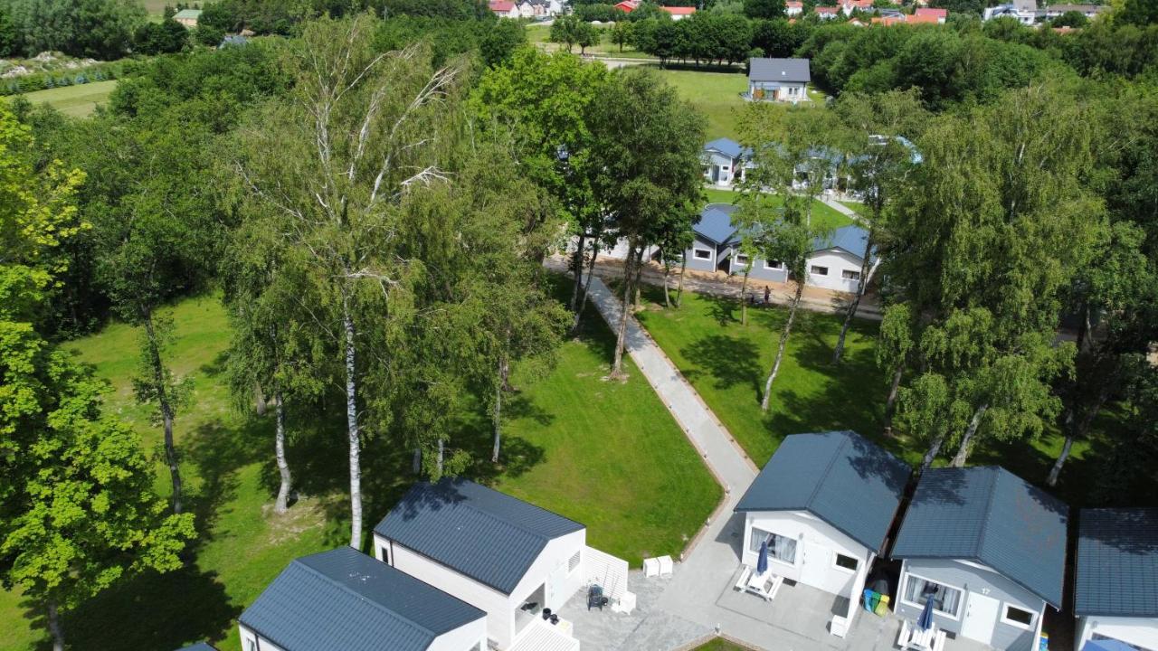 Lumi Resort Domki Letniskowe Z Podgrzewanym Basenem Rewal Εξωτερικό φωτογραφία