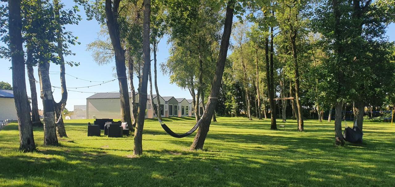 Lumi Resort Domki Letniskowe Z Podgrzewanym Basenem Rewal Εξωτερικό φωτογραφία