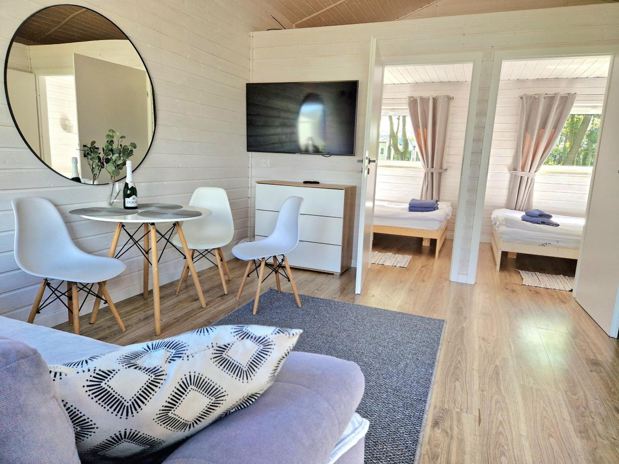 Lumi Resort Domki Letniskowe Z Podgrzewanym Basenem Rewal Εξωτερικό φωτογραφία